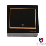 کلید یک پل روکار ویرا مشکی طلا مشکی